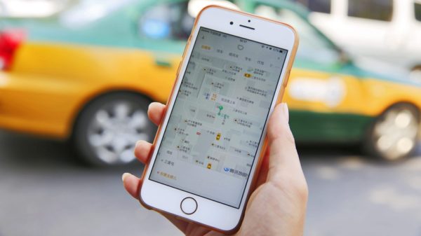 An English version of China’s biggest taxi app is coming, but there’s a small problem