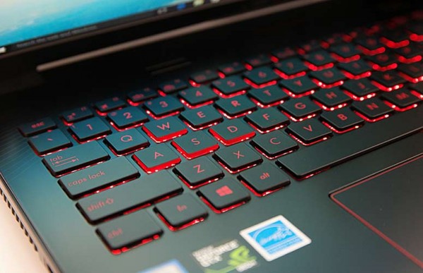 rog-gl552-lit-up