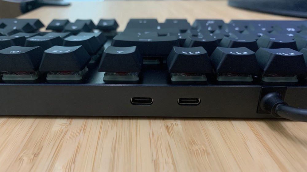 MacTigr keyboard USB-C ports